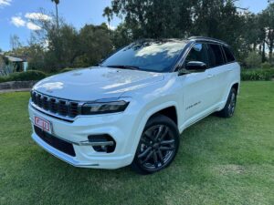 Commander Overland Hurric 2.0 4×4 TB Aut 2025