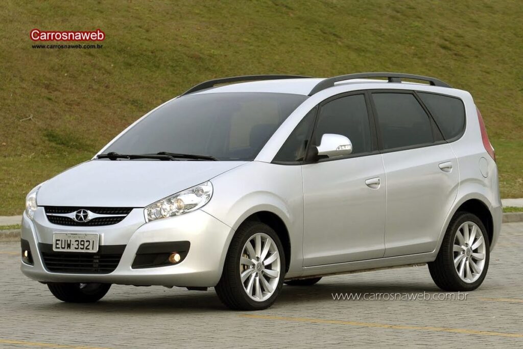 Carros J6 2.0 16V 5p Mec. 2012