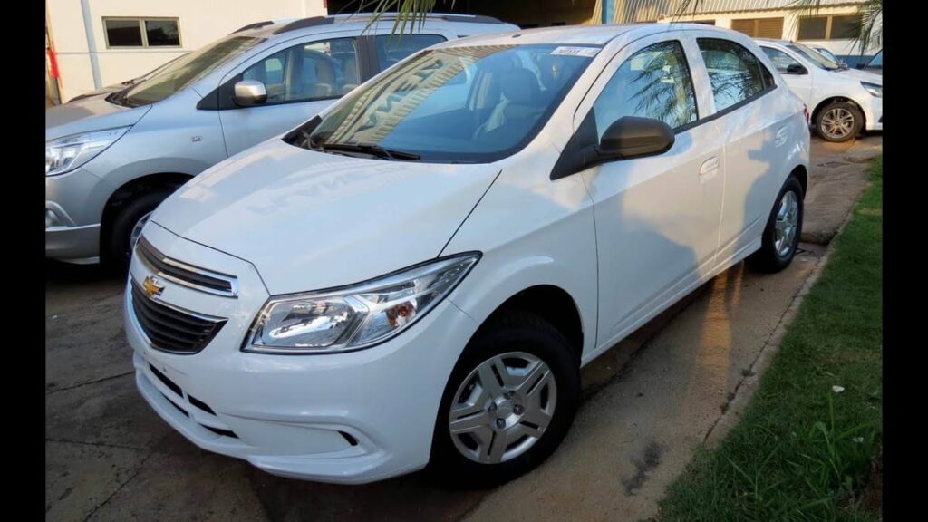 GM - Chevrolet ONIX HATCH LT 1.0 8V FlexPower 5p Mec. 2015