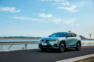 A GAC completa um ano de operações no Brasil com expansão da rede de concessionárias e confirma parceria estratégica com a HPE para iniciar a produção local do SUV híbrido GS4 com bônus de 20 mil reais