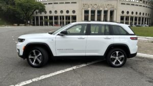 Grand Cherokee 4xe 2024
