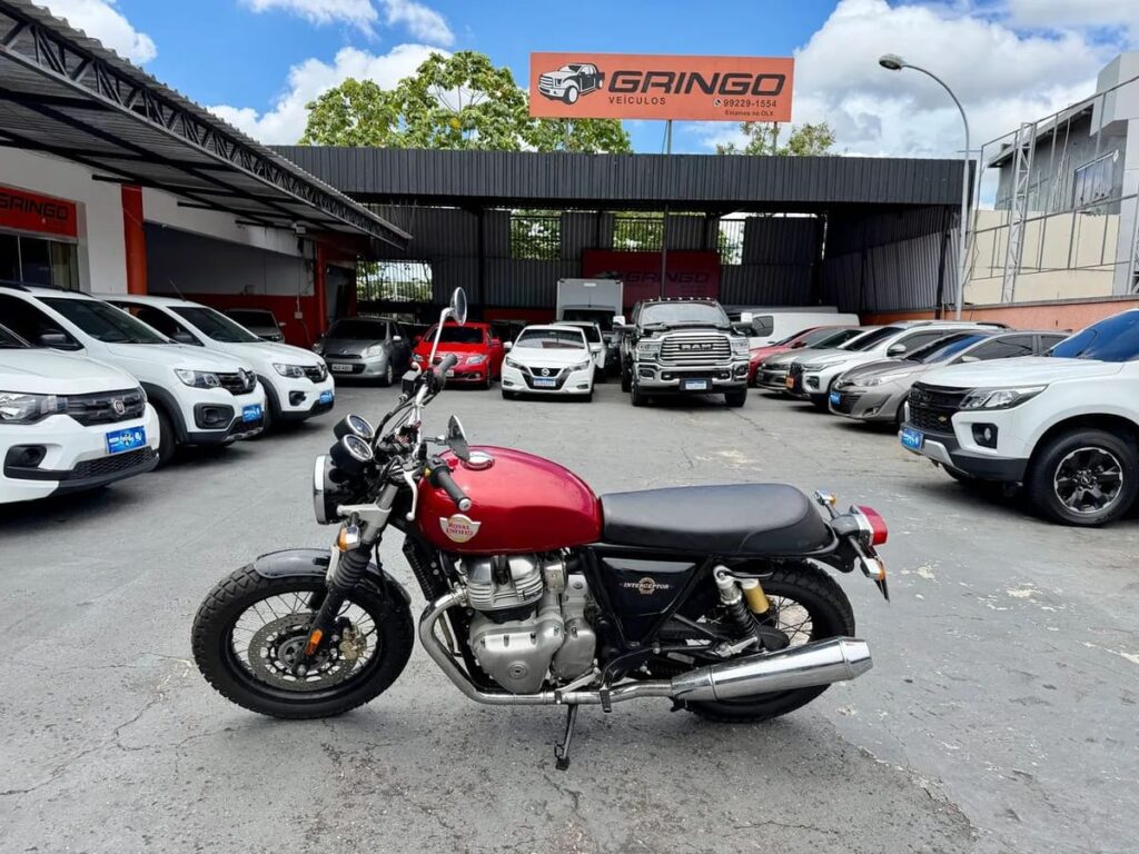 Royal Enfield Interceptor 650 Custom 2024