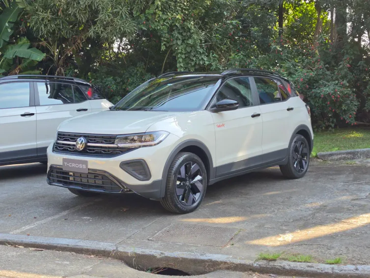 Volkswagen T-Cross Rock in Rio exterior frontal
