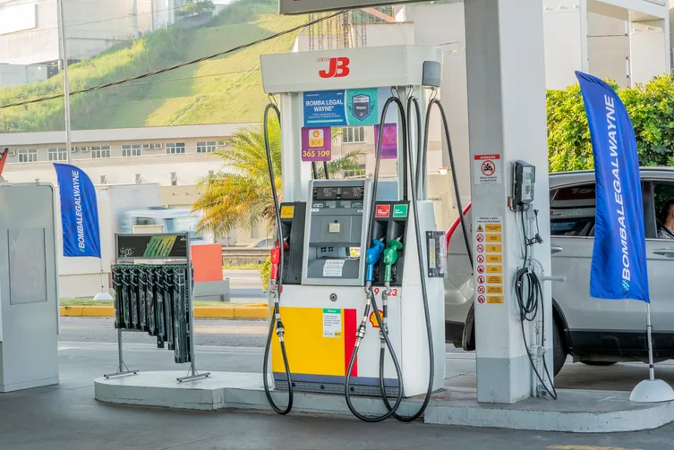 posto de gasolina moderno bomba de combustível Brasil