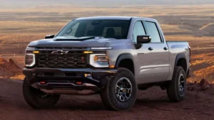 Nova Chevrolet Silverado 1500 modelo 2027 estreia no mercado norte-americano com interior digital renovado e confirma a oferta de motores V8 5.7 e 6.6 litros para elevar o desempenho da linha de picapes