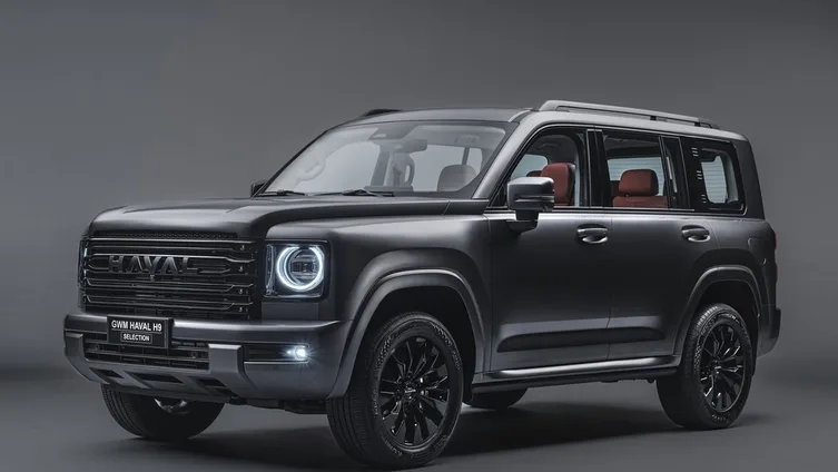 GWM Haval H9 SUV interior marrom exterior cinza
