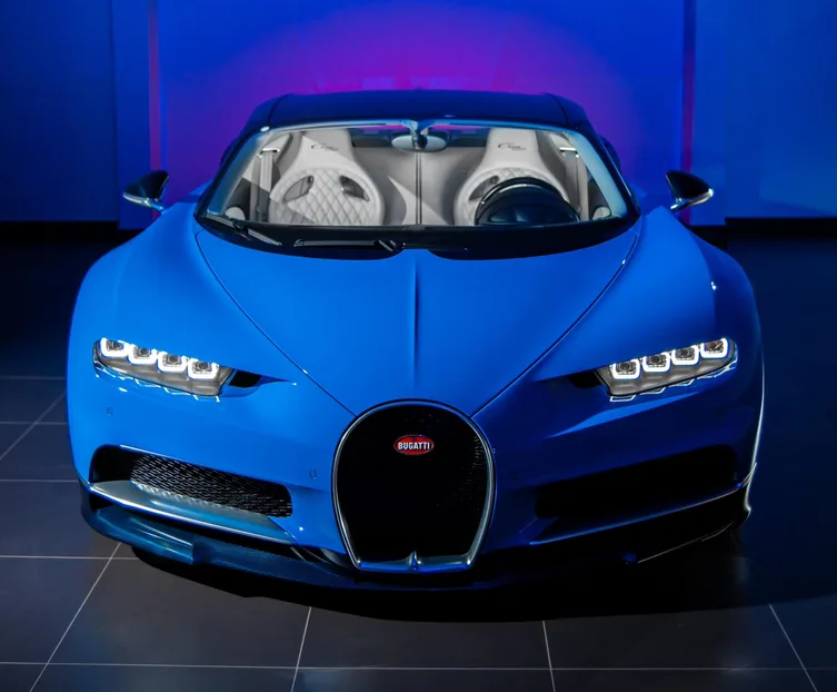Bugatti Chiron exterior luxo esportivo