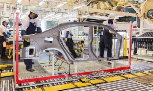 Toyota encerra 28 anos de produção do Corolla em Indaiatuba e concentra fabricação de sedãs e da nova picape intermediária no complexo industrial de Sorocaba com capacidade de 270 mil veículos anuais