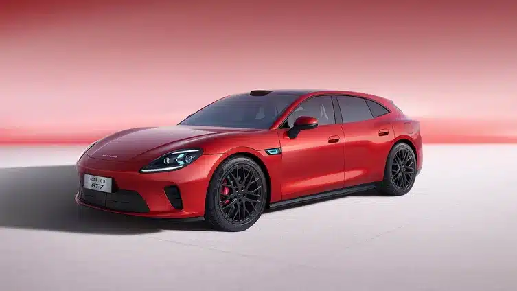 Aistaland GT7 carro elétrico shooting brake exterior