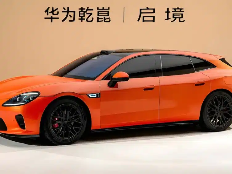 Aistaland GT7 carro elétrico design lateral
