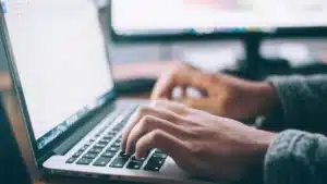 Como consultar processo pelo CPF, nome ou número?