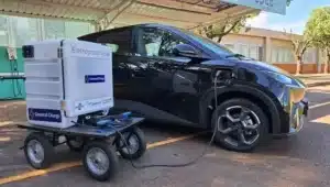 A Leapmotor integra a tecnologia de 800V em veículos elétricos na faixa de 15 mil dólares enquanto a concorrência projeta alcançar esse nível de eficiência técnica de carregamento apenas no próximo ano