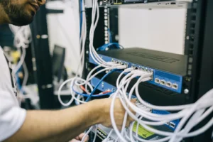 CNAE 6110-8/02: redes de transporte de telecomunicações
