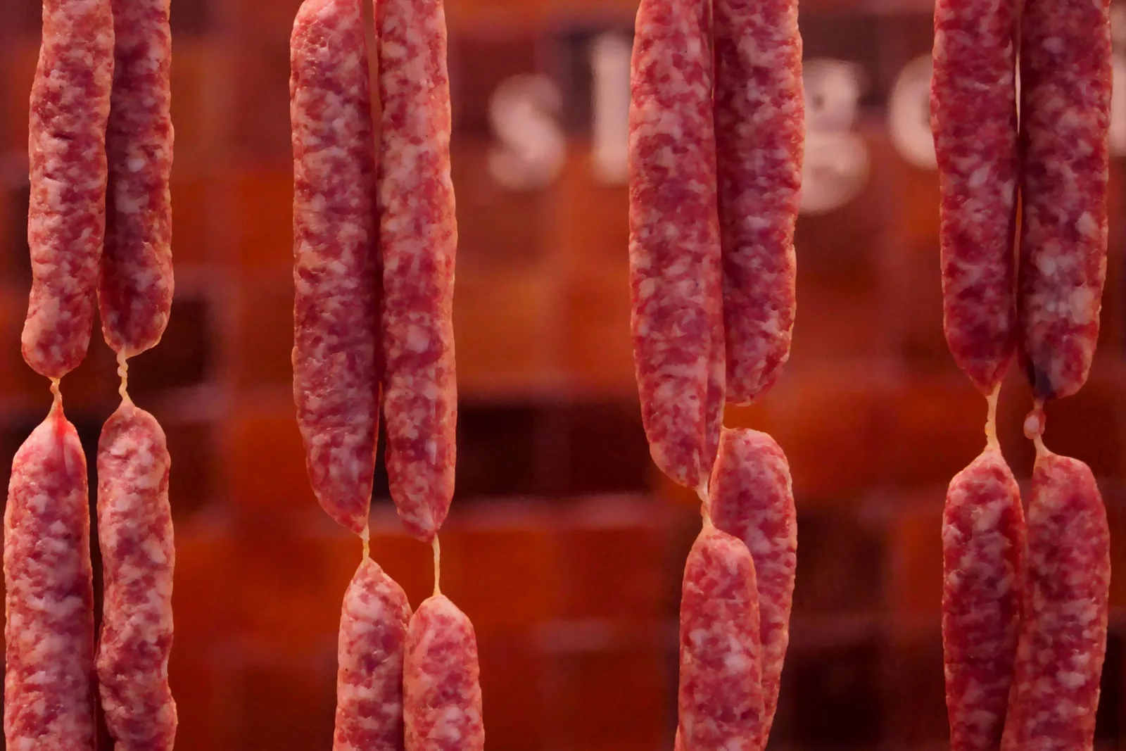 CNAE 1013-9/01: produção de embutidos e conservas de carne