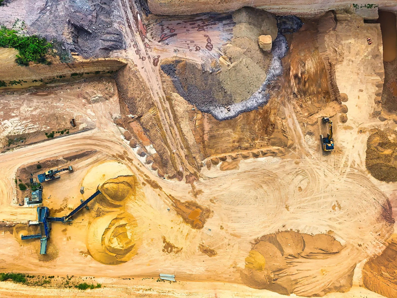 CNAE 0810-0/06: extração de areia e cascalho