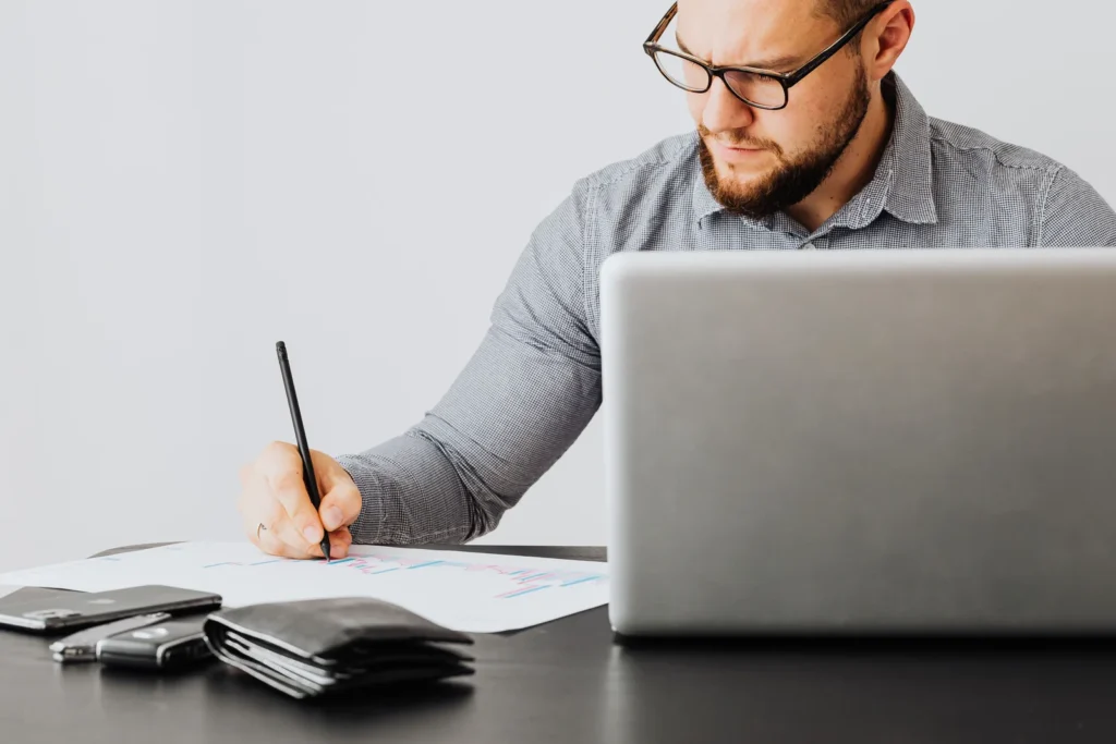 Empresa de Médio Porte: O que é, limites e como consultar no CNPJ