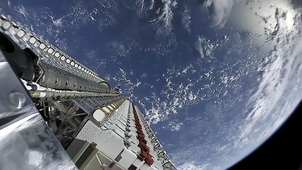 CNAE 6130-2/00: o que faz a transmissão por satélite?