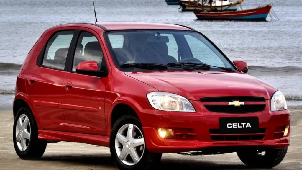 Foto carro Chevrolet Celta na cor vermelha