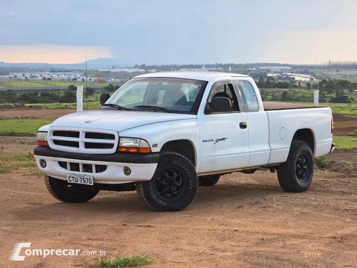 Carros Dakota Sport CE 3.9 V6 1999