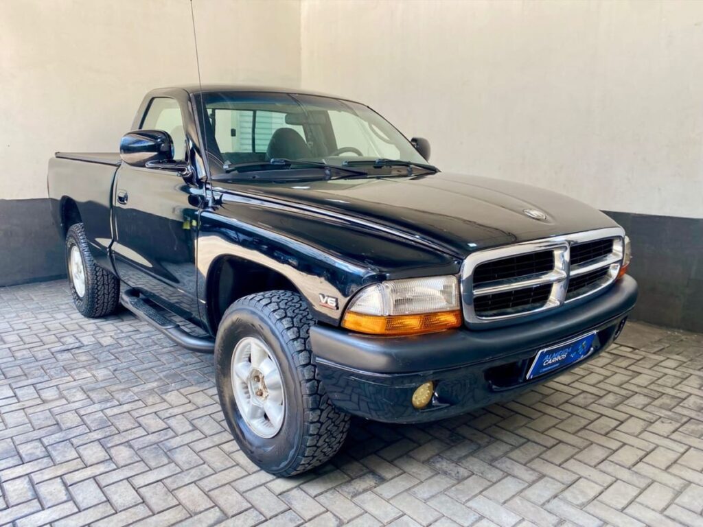 Carros Dakota Sport CE 3.9 V6 2000
