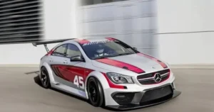 Mercedes-AMG CLA 45 registra volta de 7min32s em teste na Alemanha