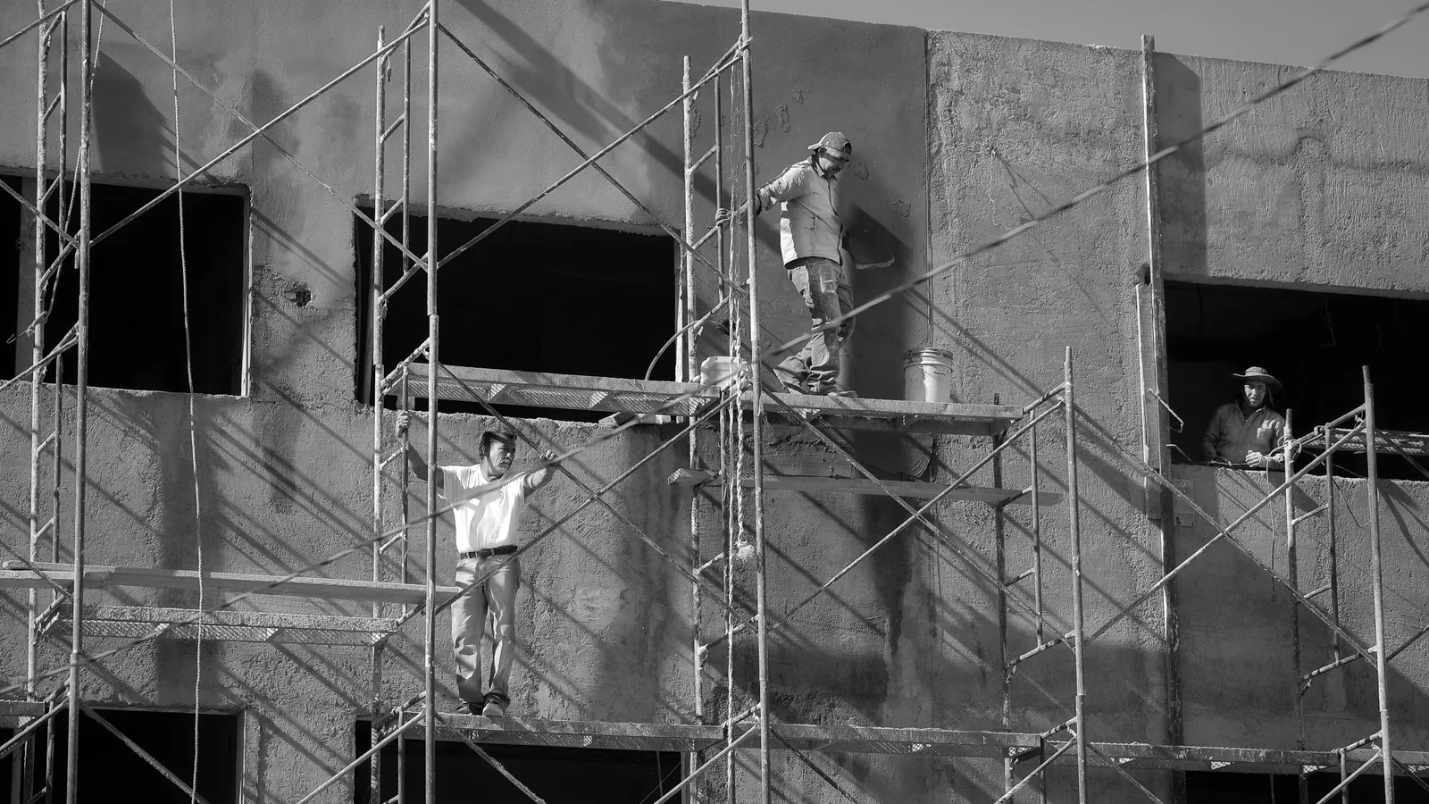 CNAE 4399-1/02: montagem de andaimes e estruturas