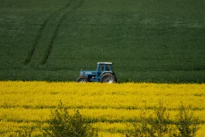 CNAE 7731-4/00: locação de maquinário agrícola sem operador