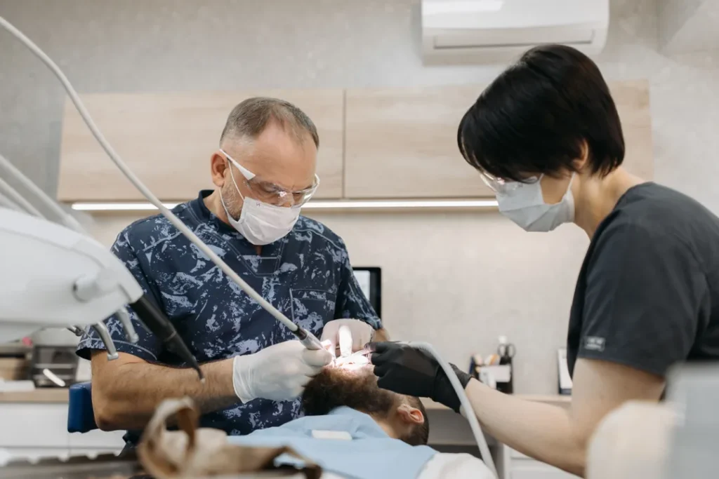 CNAE 8630-5/04: serviços de consultório e clínica odontológica