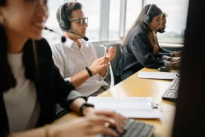 CNAE 8220-2/00: serviços de call center e teleatendimento