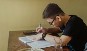 CNAE 8599-6/05: cursos preparatórios para vestibulares e concursos