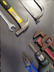 CNAE 2543-8/00: fabricação de ferramentas manuais e industriais