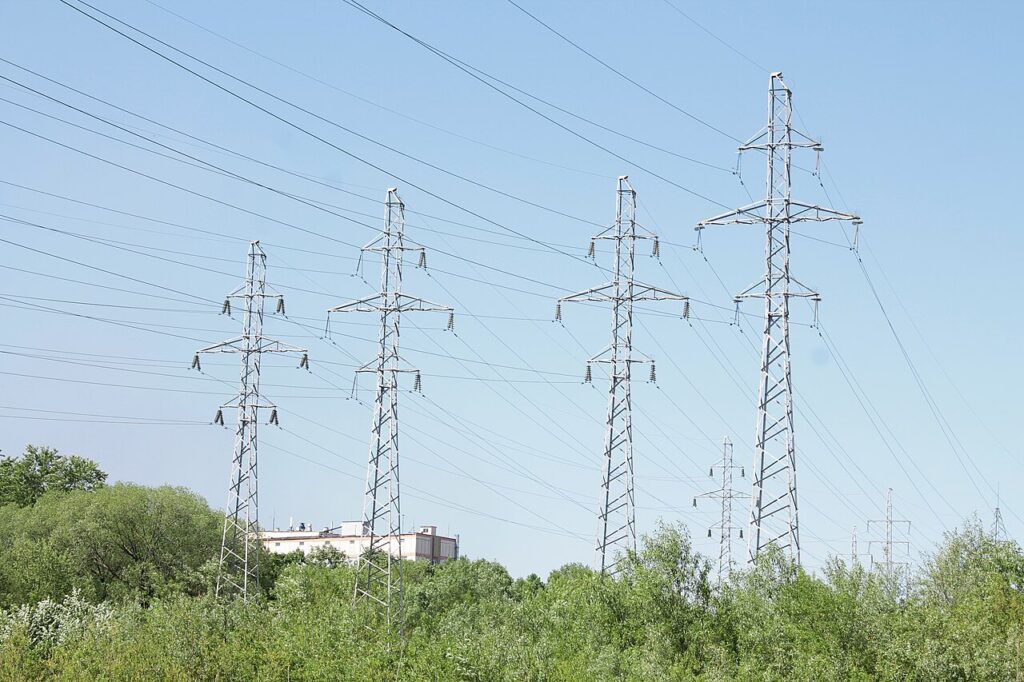 CNAE 4221-9/02: construção de redes e usinas elétricas