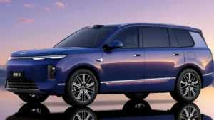 Novo SUV elétrico da BYD conquista 12 mil reservas e mira famílias com versão de seis lugares